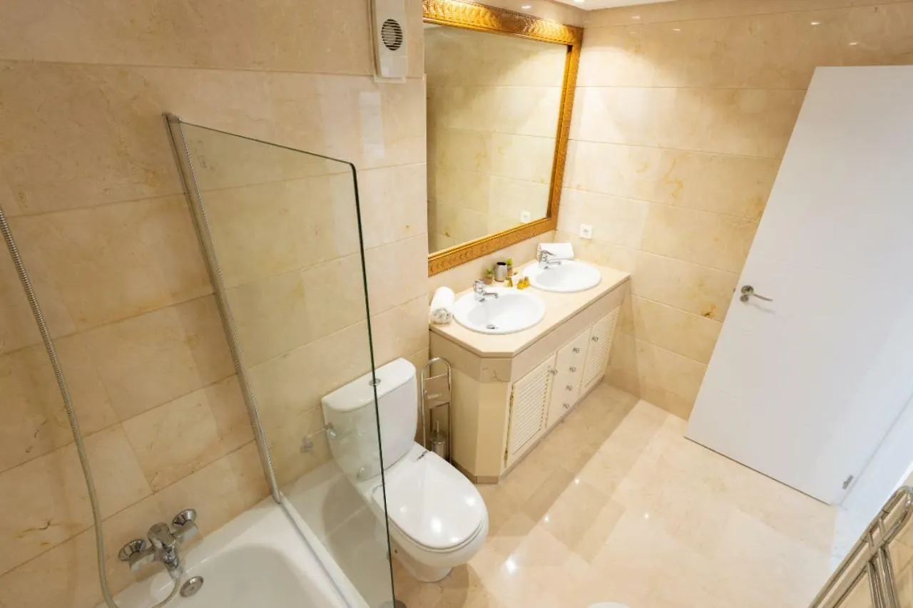 Puerto Banus Sea Front Apartment Marbella 0*,  Spain
