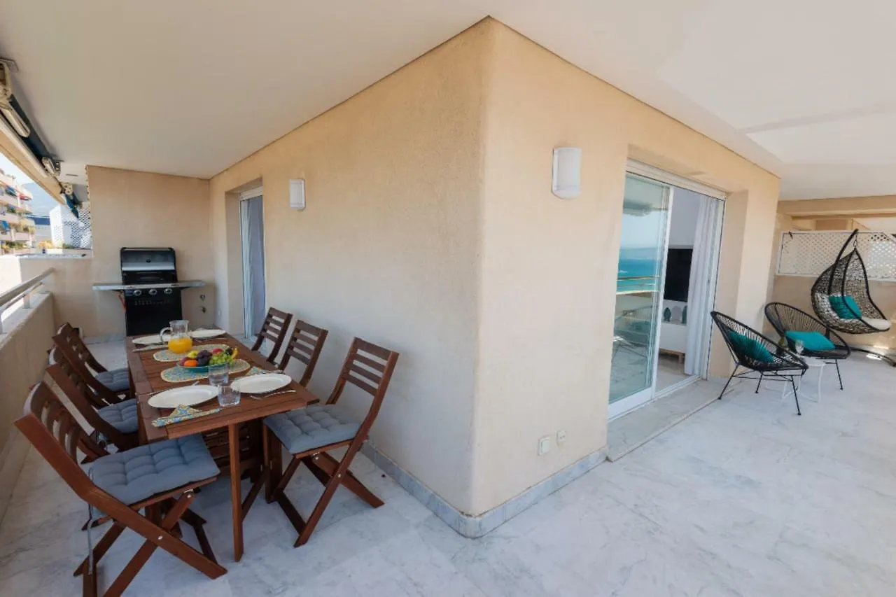 Puerto Banus Sea Front Apartment Marbella