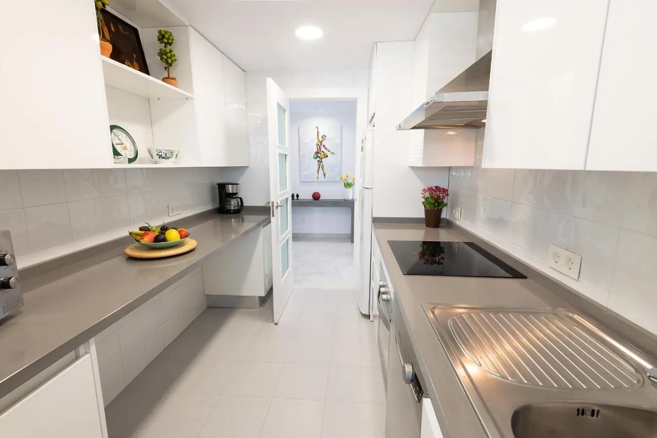 Puerto Banus Sea Front Daire Marbella